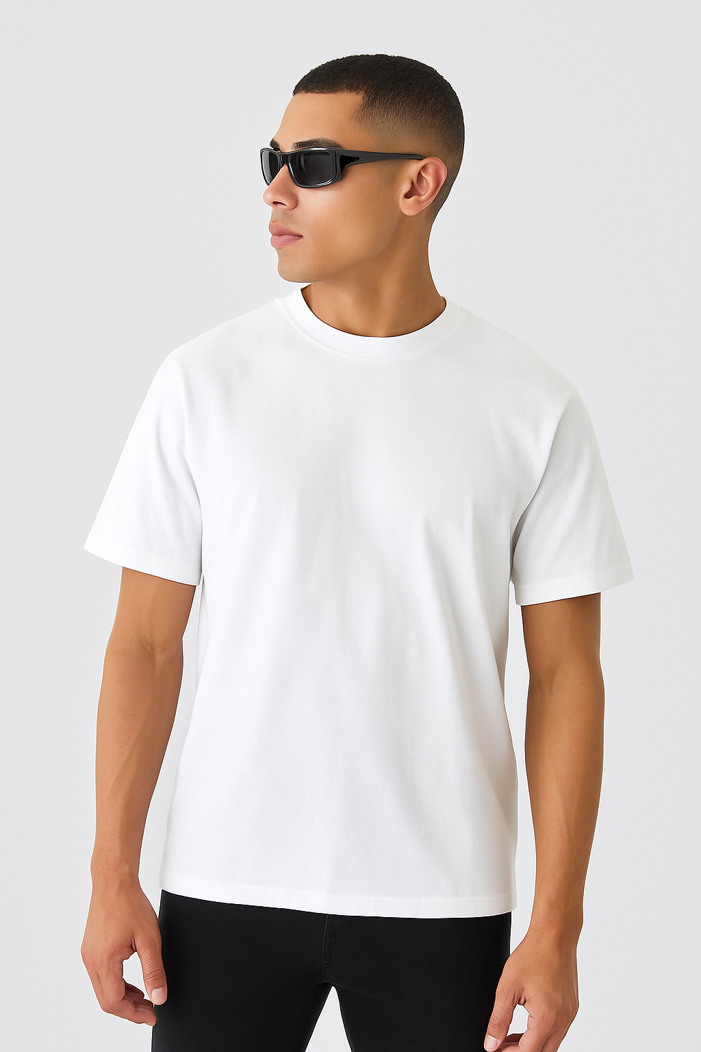 WHITE BASIC TSHIRT